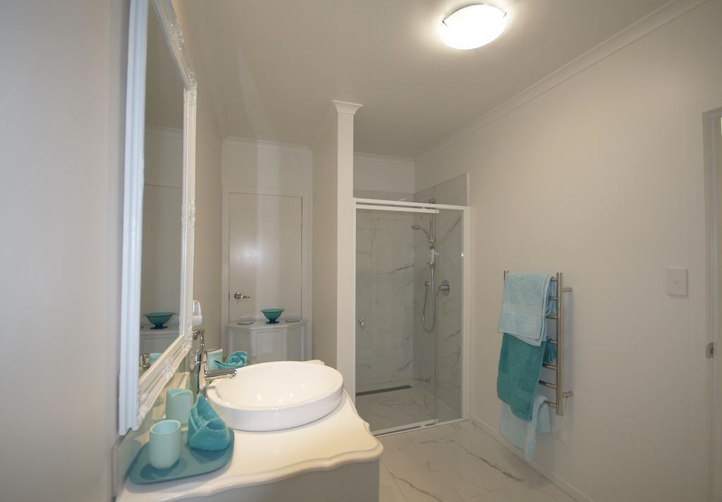 Castlewood Cottage Company Bay Luaran gambar