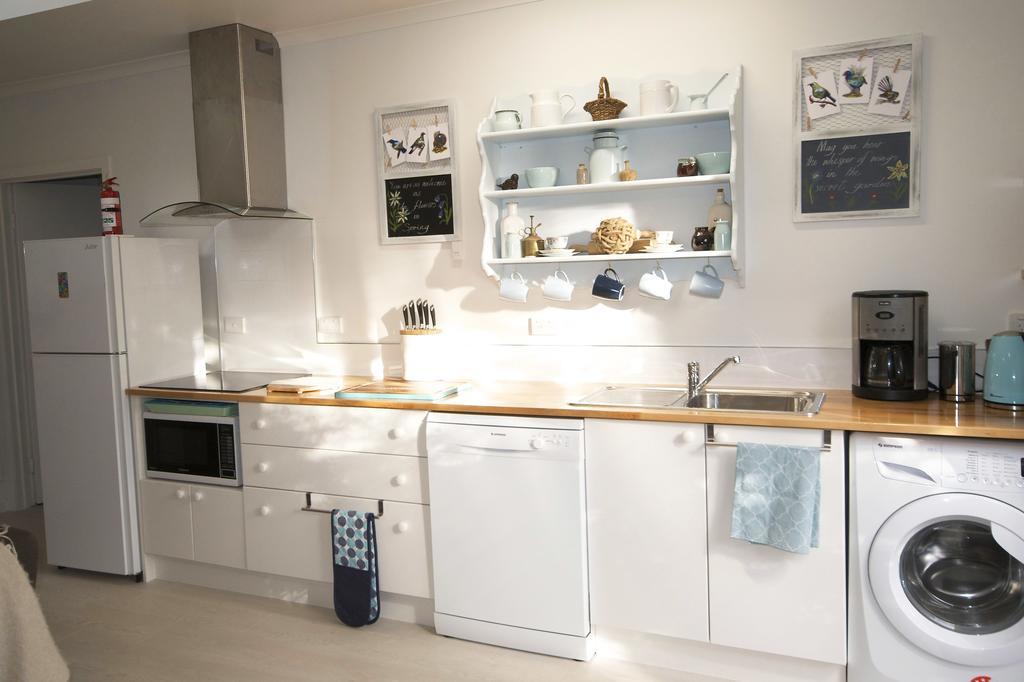 Castlewood Cottage Company Bay Luaran gambar