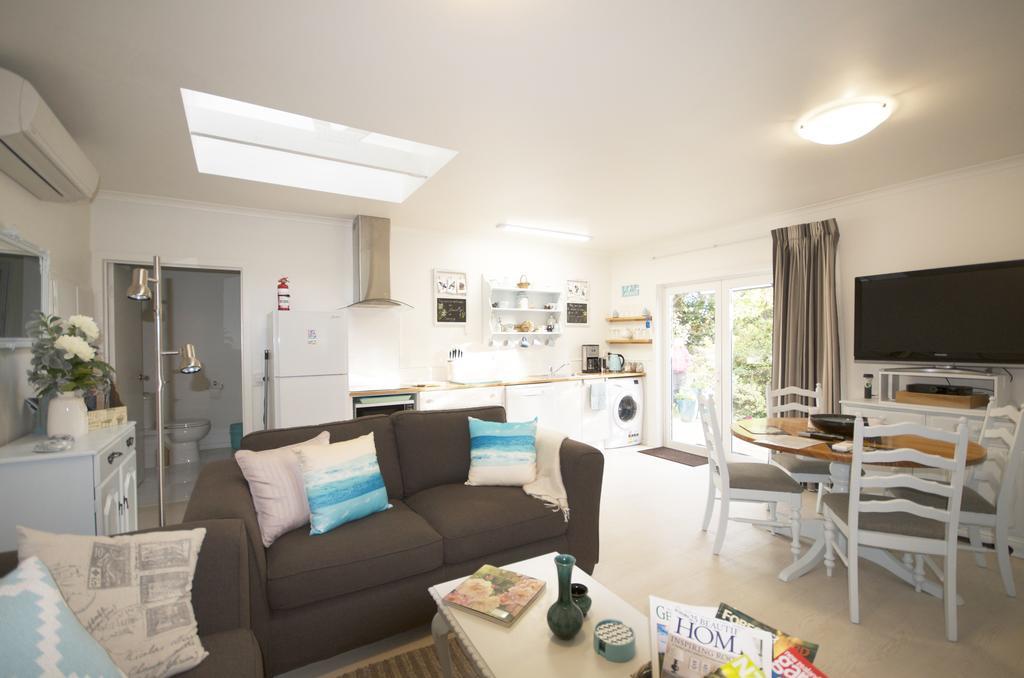 Castlewood Cottage Company Bay Luaran gambar