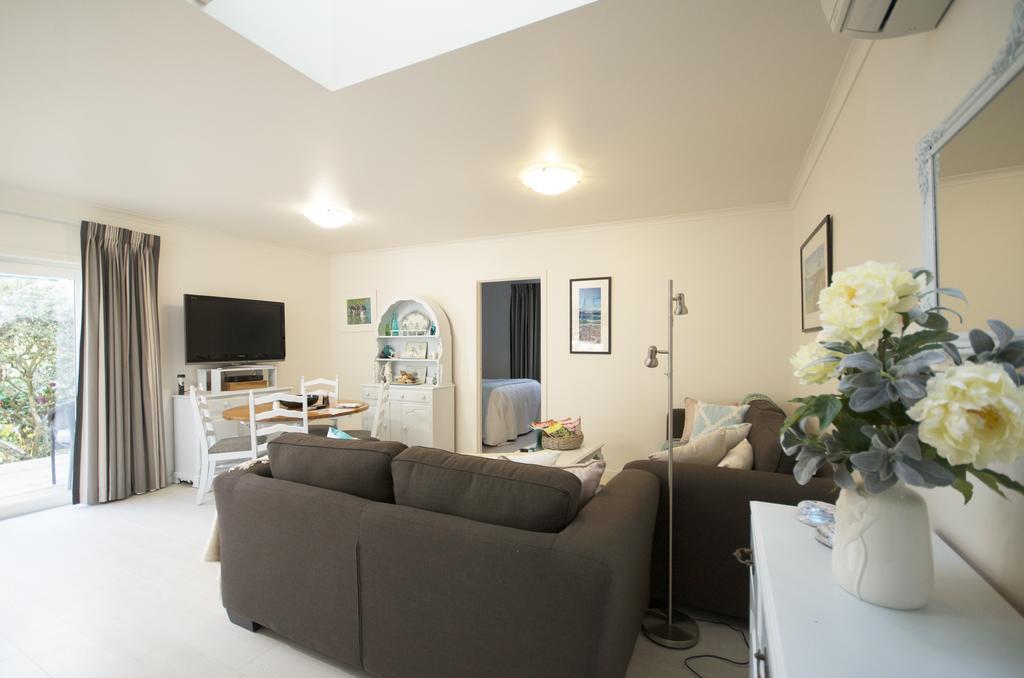Castlewood Cottage Company Bay Luaran gambar